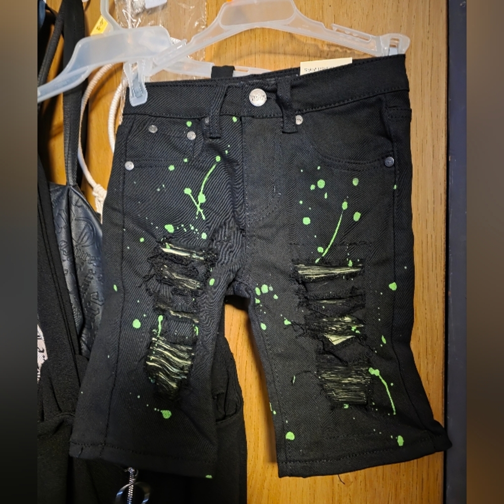 Boys Size 6 Black Denim Shorts With Paint Splatter